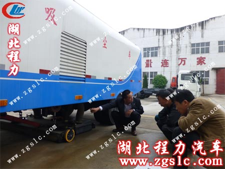 吸塵車能將灰塵及小石子吸起來嗎? 吸塵車能將灰塵及小石子吸起來嗎?