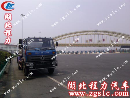 東風(fēng)145灑水車送往客戶所在地 東風(fēng)145灑水車送往客戶所在地