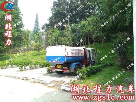 小霸王掛桶垃圾車尾部效果 小霸王掛桶垃圾車尾部效果