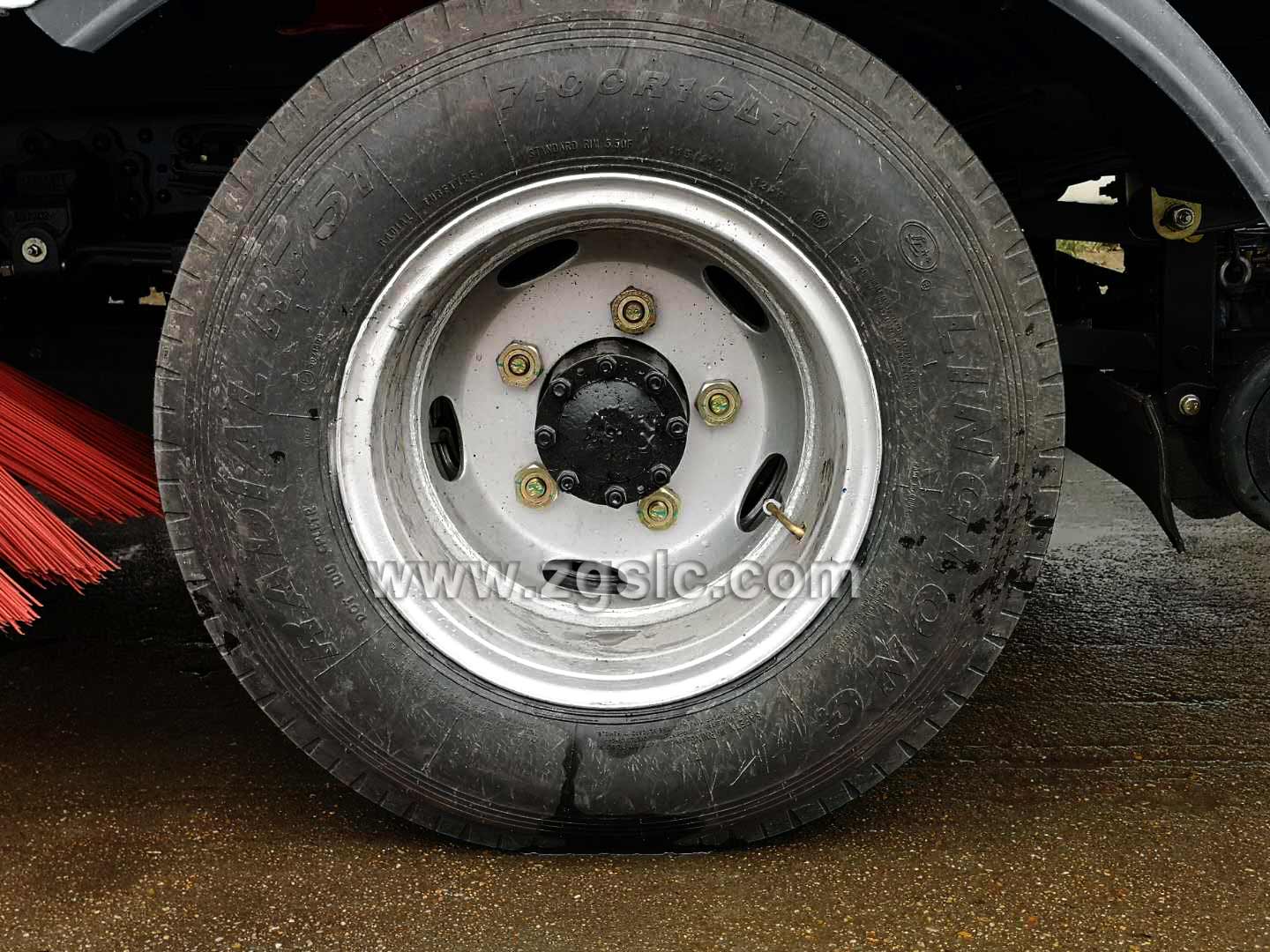 程力集團東風小多利卡掃路車