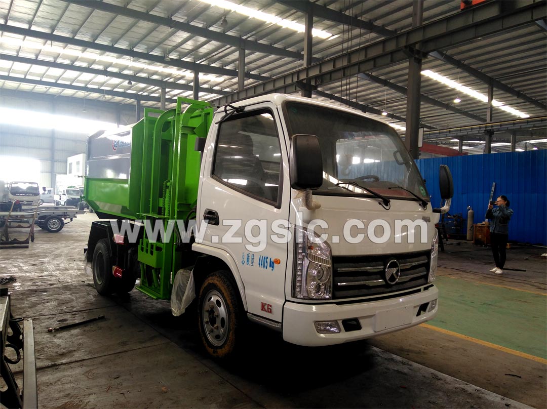 湖北程力凱馬3.5方藍牌掛桶垃圾車（國五）