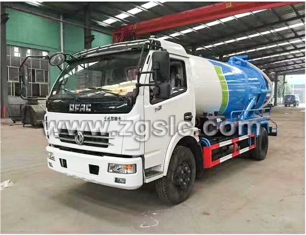 湖北程力東風大多利卡吸污車（國五）