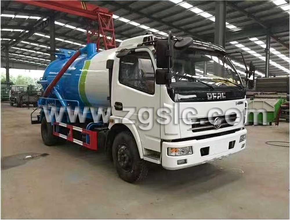 湖北程力東風大多利卡吸污車（國五）