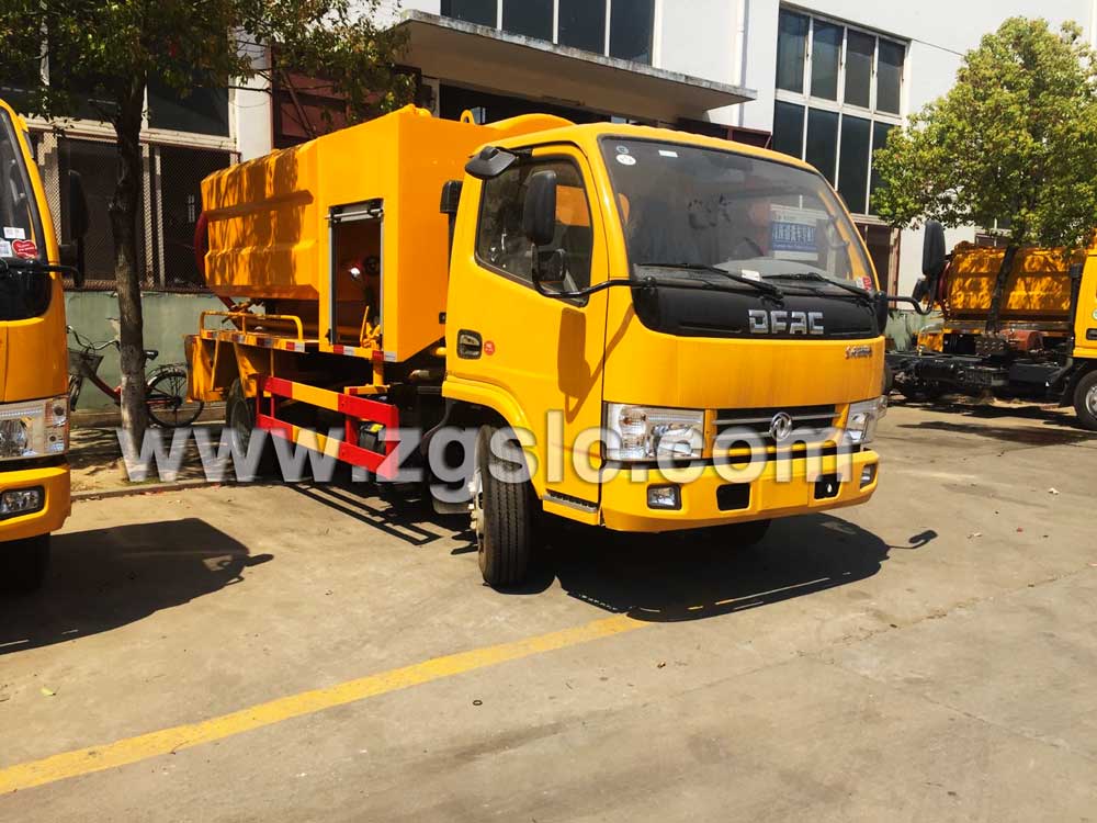 湖北程力東風(fēng)小多利卡清洗吸污車（國五）