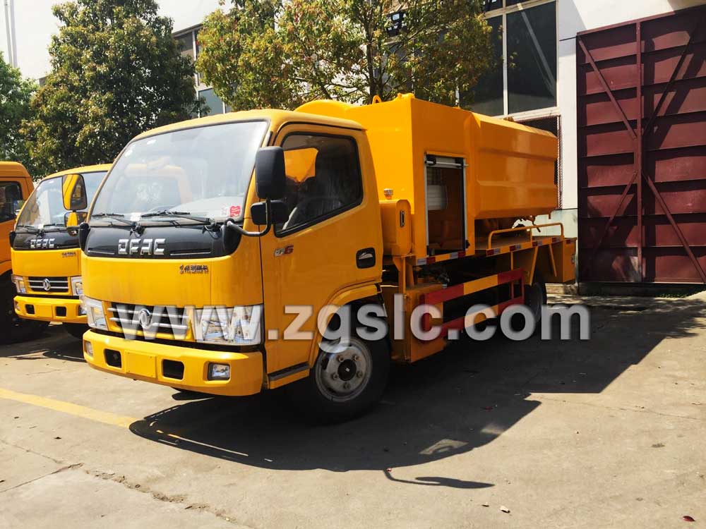 湖北程力東風(fēng)小多利卡清洗吸污車（國五）