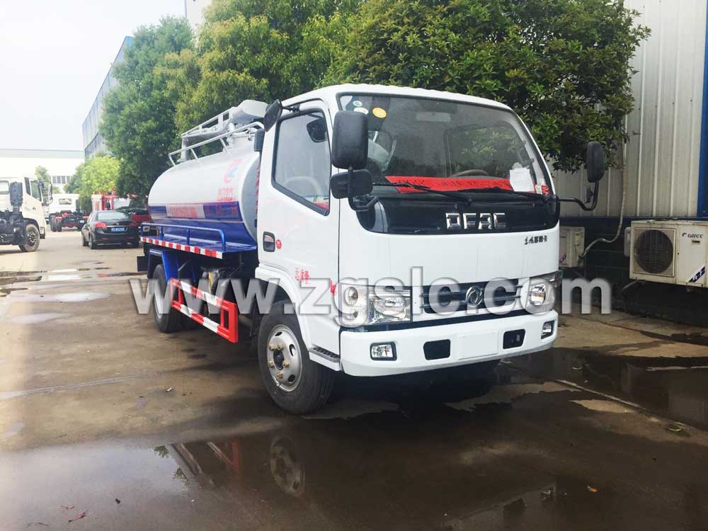 湖北程力東風小多利卡吸糞車（國五）