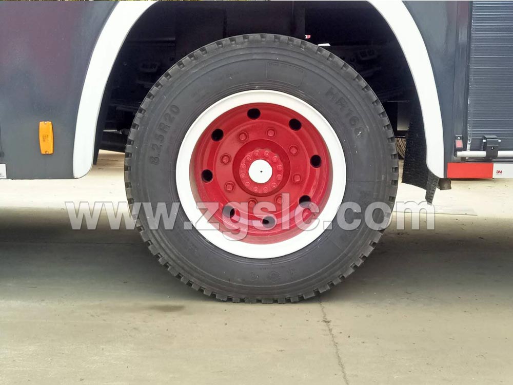 東風大多利卡水罐消防車（國五）