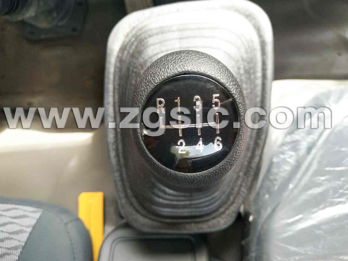 東風(fēng)大多利卡瀝青灑布車（國五）