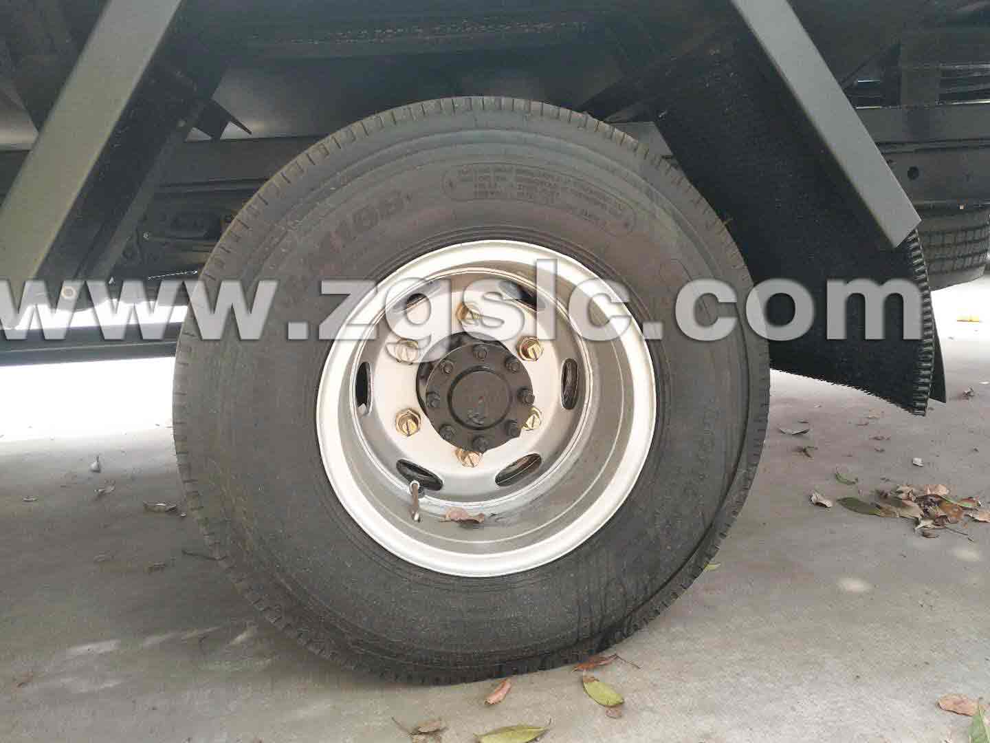 東風(fēng)大多利卡瀝青灑布車（國五）