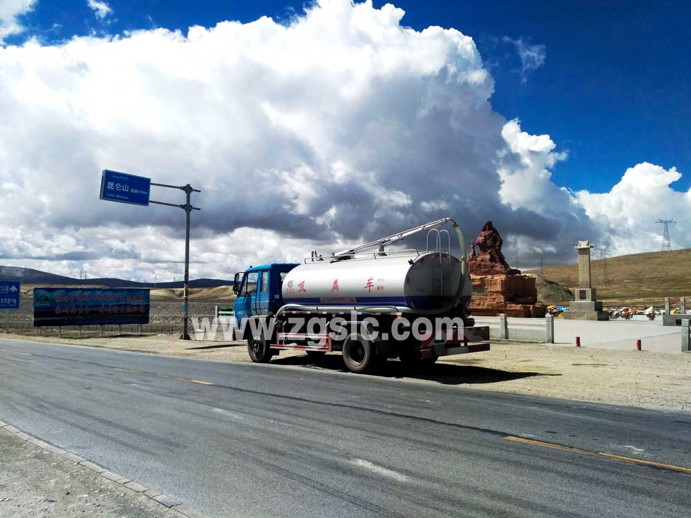 湖北程力東風145吸糞車（國五）