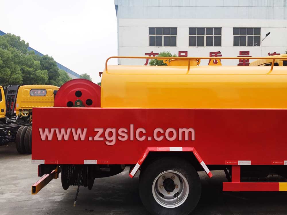 湖北程力東風小多利卡高壓清洗車（國五）