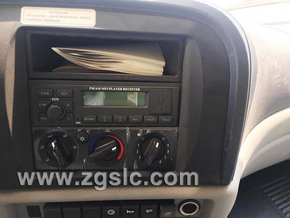 湖北程力東風(fēng)專底吸污車（國五）