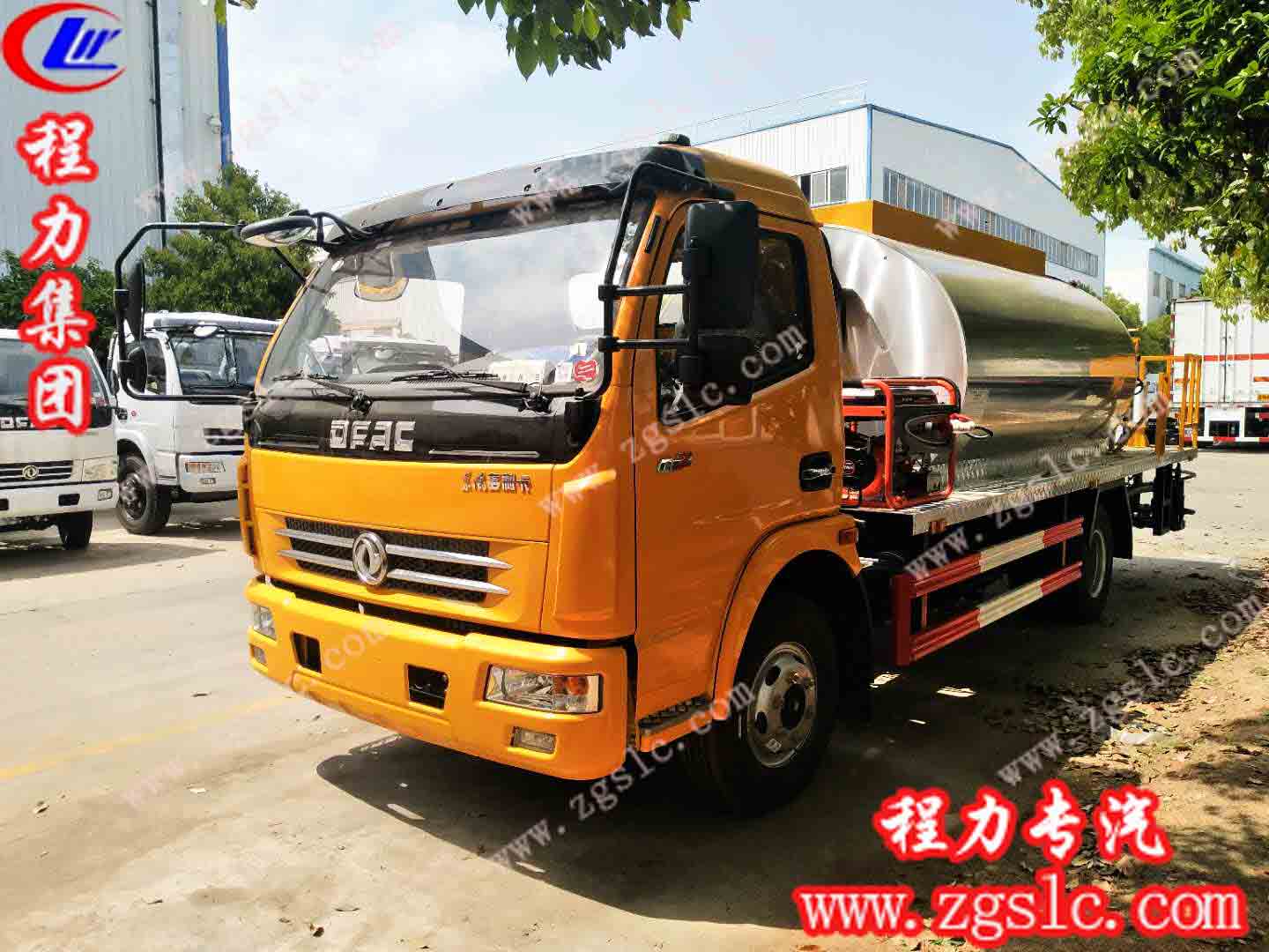 瀝青灑布車哪家好 1.jpg