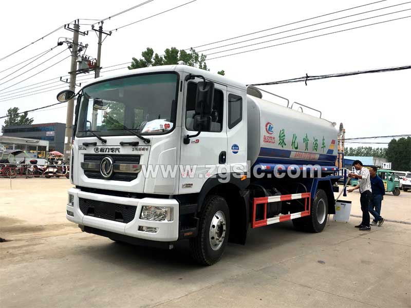 程力14方東風D9噴霧車