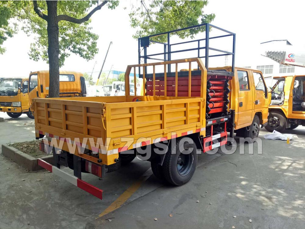 江鈴10米高空作業升降平臺車（國五）性價比