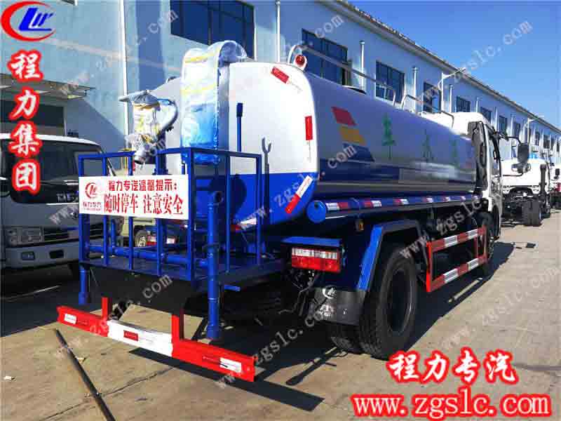 東風福瑞卡灑水車哪家好? 東風福瑞卡灑水車哪家好?