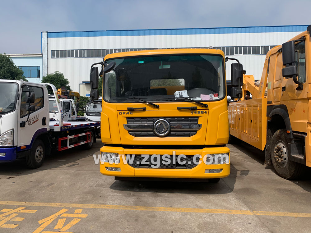 東風(fēng)多利卡D9聯(lián)體一拖一清障車(chē)_東風(fēng)多利卡D9聯(lián)體一拖一清障車(chē)供應(yīng)商