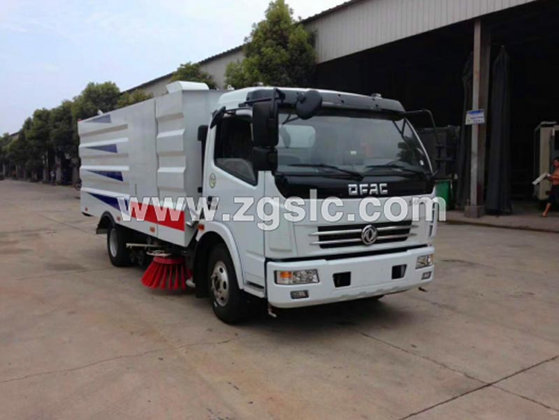 東風大多利卡掃路車(國五) 東風大多利卡掃路車(國五)