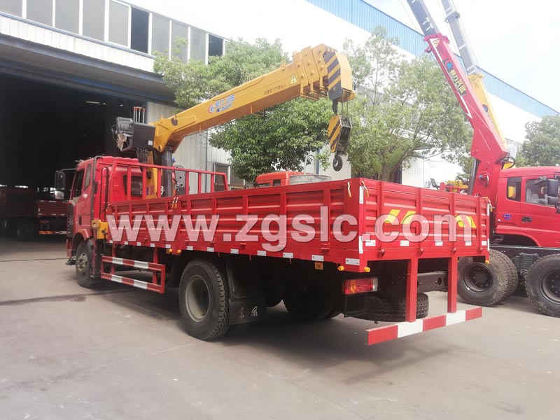 解放單橋隨車吊(國五) 解放單橋隨車吊(國五)