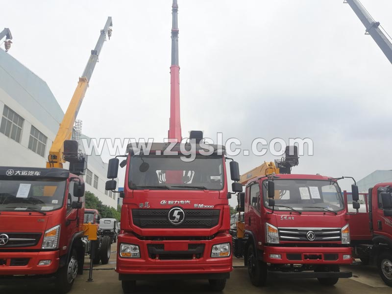 陜汽德龍前四后八隨車吊1掃路車2.jpg 陜汽德龍前四后八隨車吊1掃路車2.jpg