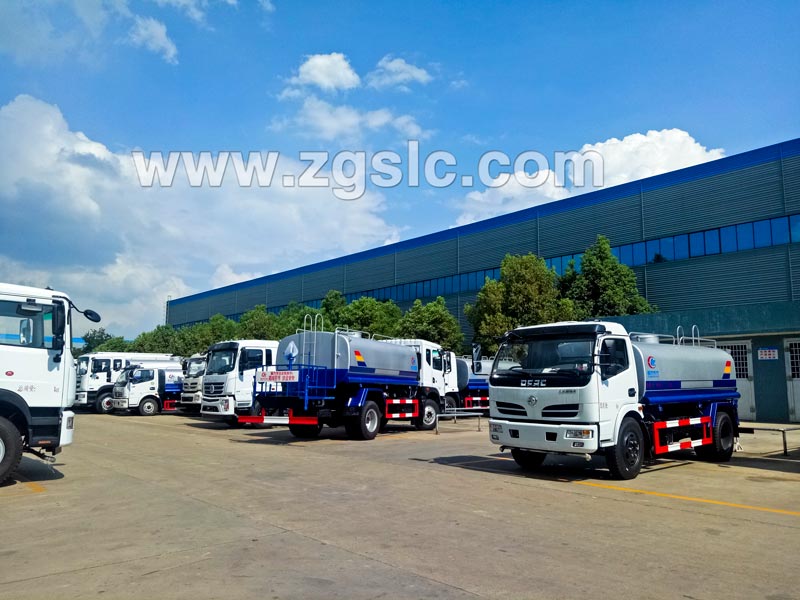 程力專用汽車股份有限公司灑水車車間 程力專用汽車股份有限公司灑水車車間