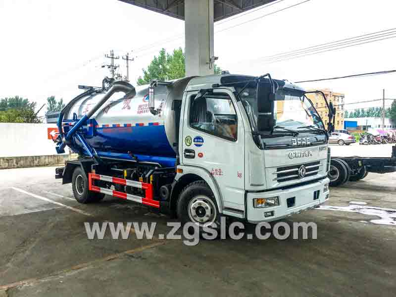 東風(fēng)大多利卡吸污車