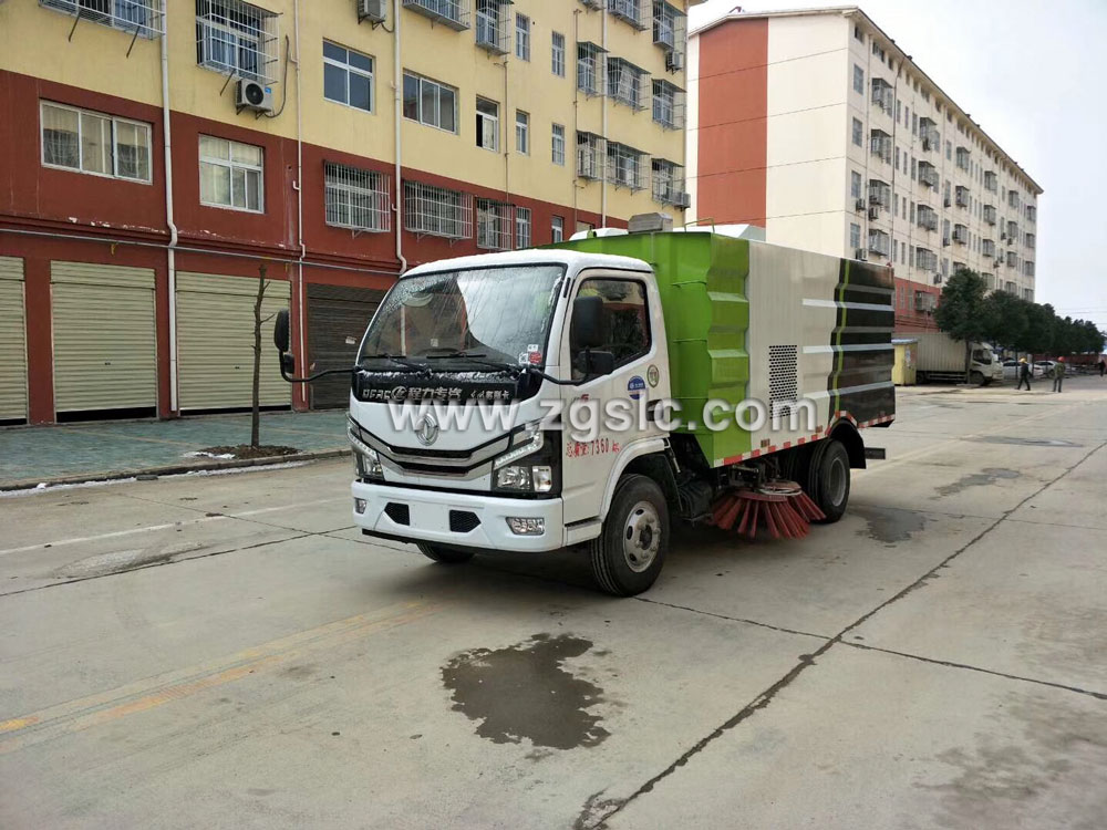 程力專用汽車股份有限公司東風(fēng)多利卡掃路車價格 程力專用汽車股份有限公司東風(fēng)多利卡掃路車價格