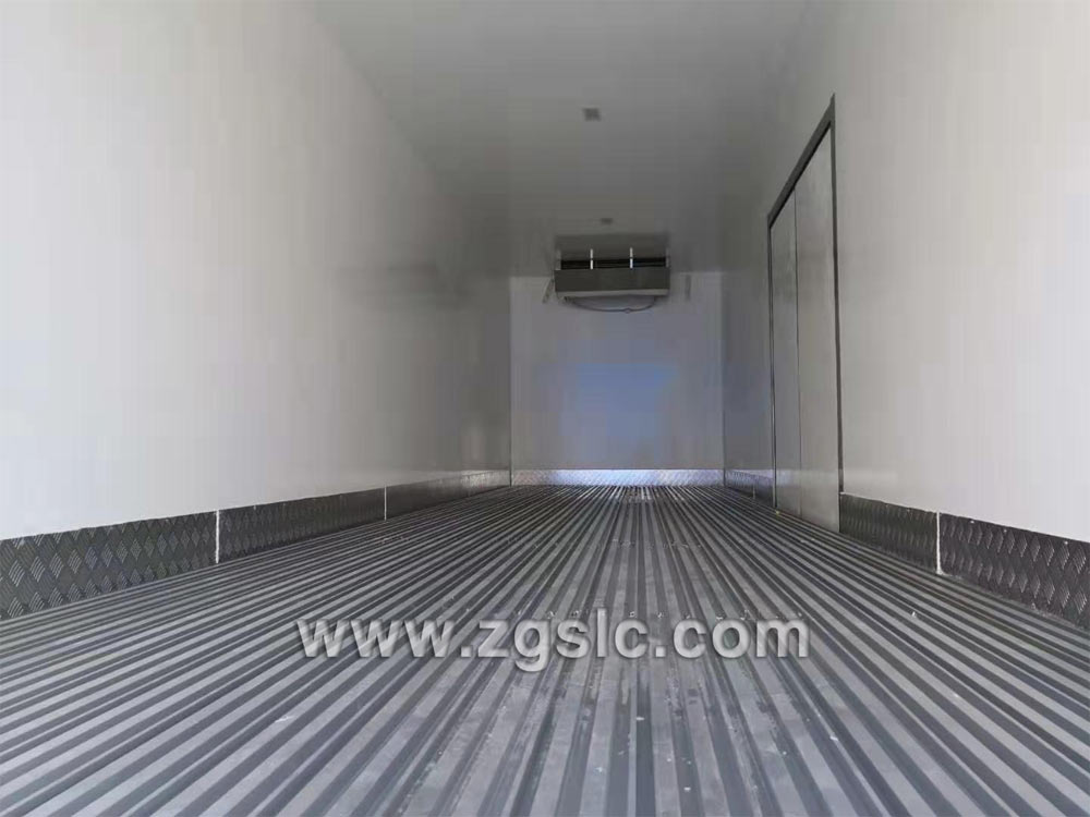 東風天龍冷藏車內飾圖