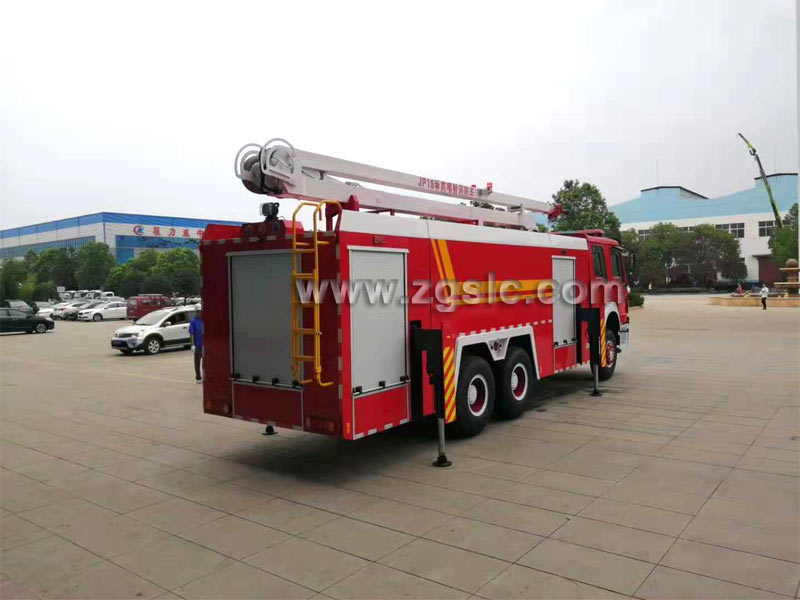 程力集團重汽豪沃后雙橋消防車 程力集團重汽豪沃后雙橋消防