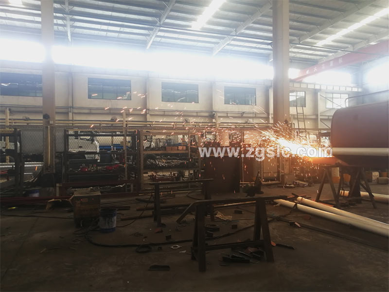 程力集團火花飛濺的灑水車間 程力集團火花飛濺的灑水車間