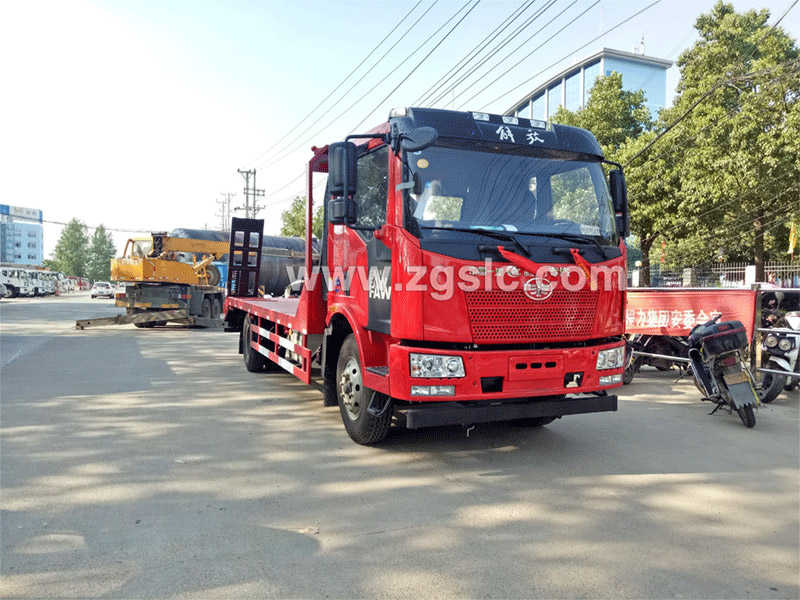 程力集團解放J6平板運輸車