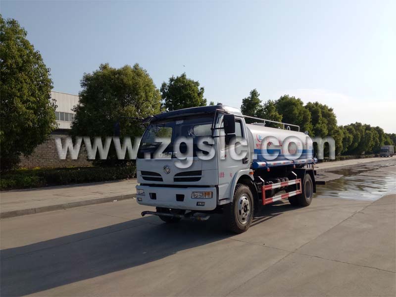 程力集團東風福瑞卡多功能綠化灑水車.jpg 程力集團東風福瑞卡多功能綠化灑水車.jpg