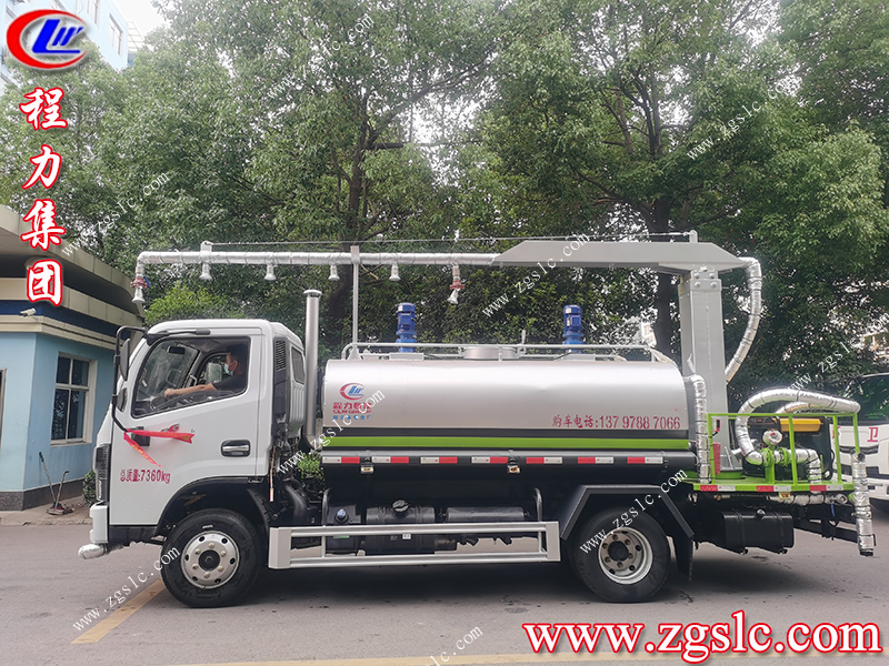 程力集團 2掃路車.jpg