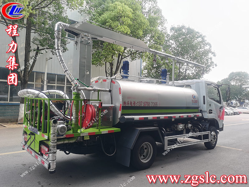 程力集團 掃路車.jpg