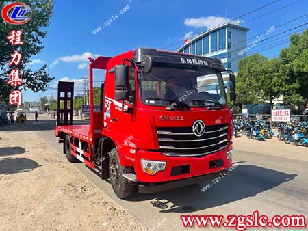 程力集團(tuán) 掃路車.jpg